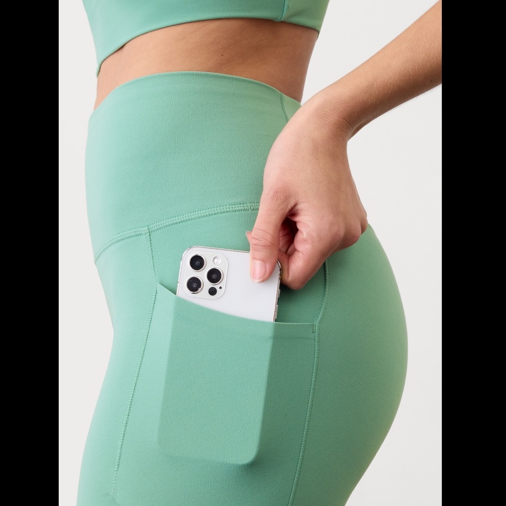 ATHLETA - Picture 4 of 12